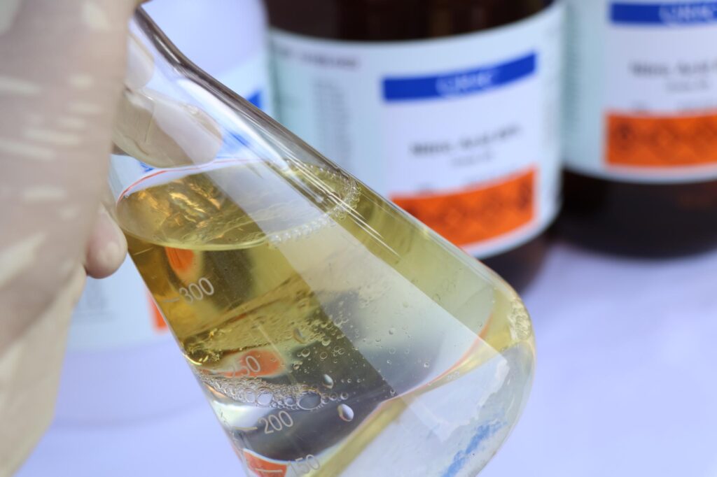 قیمت حلال های شیمیایی