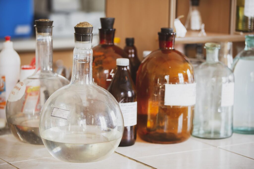 بوتیل گلایکول و انواع حلال شیمیایی